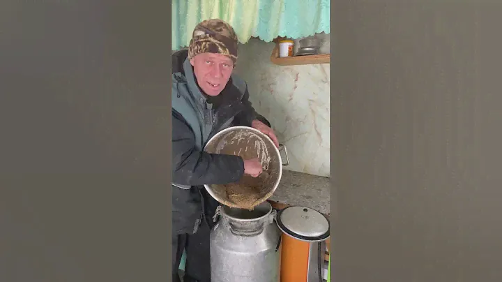 Зерновая брага:вода-30 л.,фуражное зерно дроблёно.| Андрей Лунёв